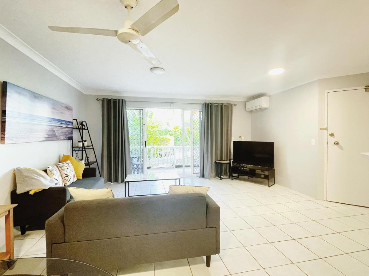Surfers Tradewinds Hotel Gold Coast Kültér fotó